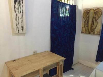 Eazy's Place - 7