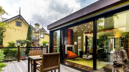 Corinda Contemporary - 12