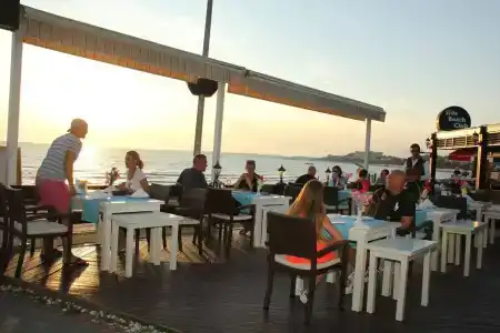 Side Beach Club - 18