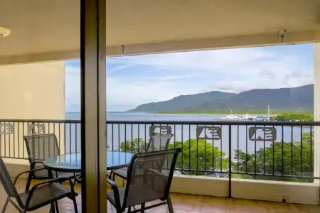 Cairns Aquarius - 43