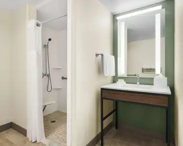 Hilton Garden Inn Las Vegas/Henderson - 7