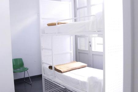 Feel Hostels Soho Malaga - 31