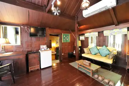 Zantiis Ndol Villas - 66