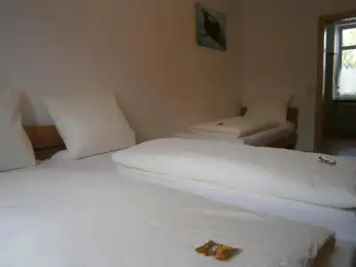 Thai Tawan - 23