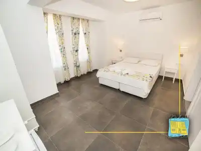 Ni̇li̇a Bozcaada - 3