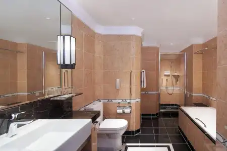 Sheraton Saigon Grand Opera - 16