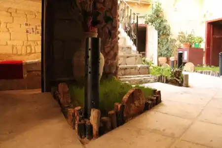 Stone Age Mansion - 38