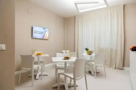 B&B Blanc - 1