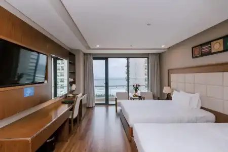 Grand Sea - 56