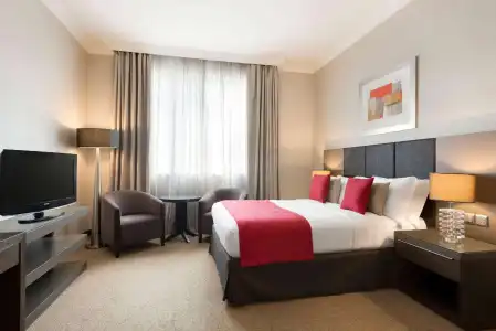 Ramada by Wyndham Abu Dhabi Downtown - 12