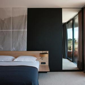 Lone by Maistra Collection - 34