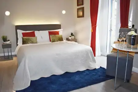 The Roman Empire Guesthouse - 118