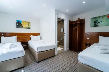 Chelsea Guest House - 54