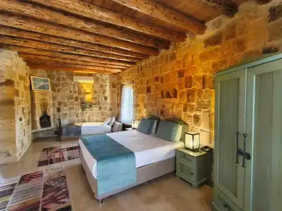Acropolis Cave Suite - 65