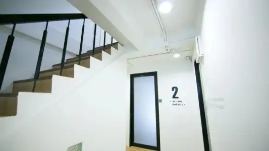 Lamurr Sukhumvit41 (Hostel) - 11