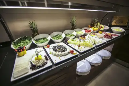Excellence Inn - 8