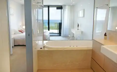 Ambience on Burleigh Beach - 80
