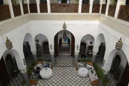 Riad El Yacout - 25