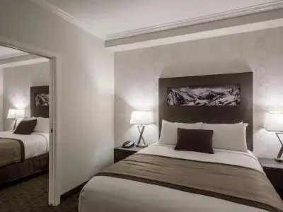 Ramada by Wyndham Revelstoke - 40