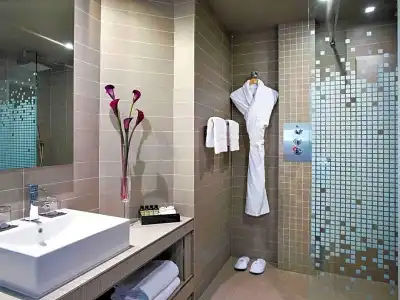 FirstName Toulouse, part of JdV by Hyatt - 142