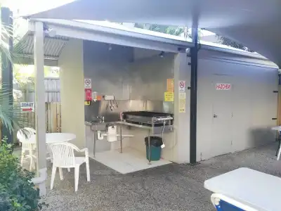Surfers Beach Holiday Apartments - 17