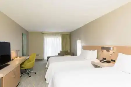 Hilton Garden Inn Grand Rapids East - 6