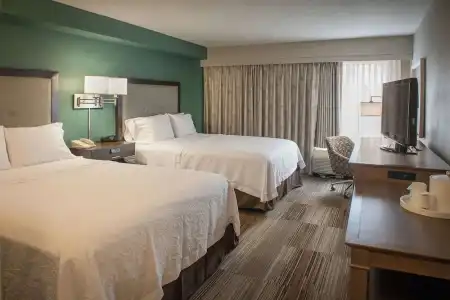 Hampton Inn New Orleans-St. Charles Ave./Garden District - 47