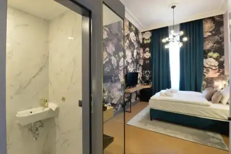 1552 Boutique - 47