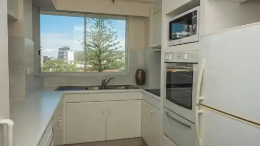 2nd Avenue Beachside Apartments - 23