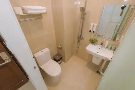 Ngan Pho Studio & - 36