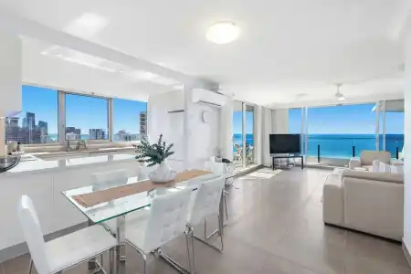 ULTIQA Beach Haven At Broadbeach - 242