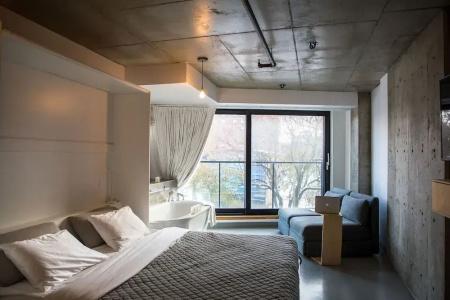 Boxotel Montreal - 57