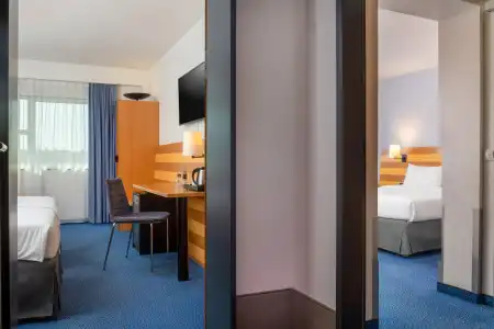 IntercityFrankfurt Airport Terminal 3 - 28