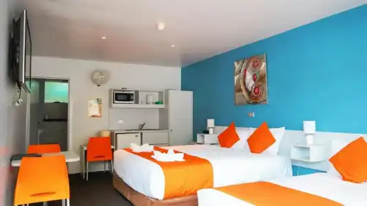 Waterfront Lodge Motel - 56