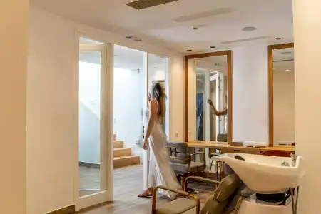 Cresanto Luxury Suites - 36
