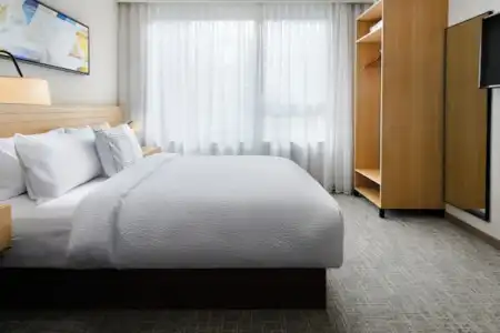 TownePlace Suites by Marriott New York Manhattan - 2
