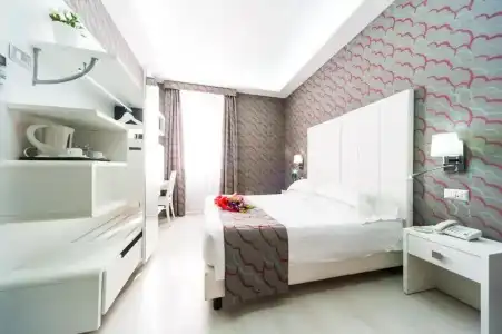 Relais Trevi 95 Boutique - 61