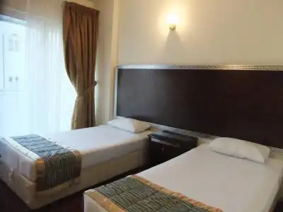 Royal Plaza Apartments - 5