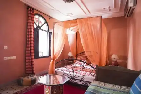 Riad Losra - 57