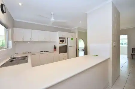 Seascape Holidays - 53 Reef Street - 62
