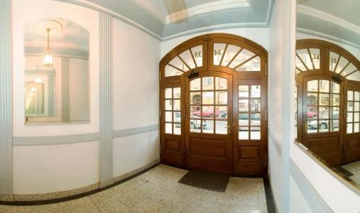 Kurfürst am Kurfürstendamm - 12