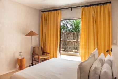 Dune Boutique located at the party zone - 3