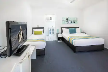 The Beach Motel Hervey Bay - 39