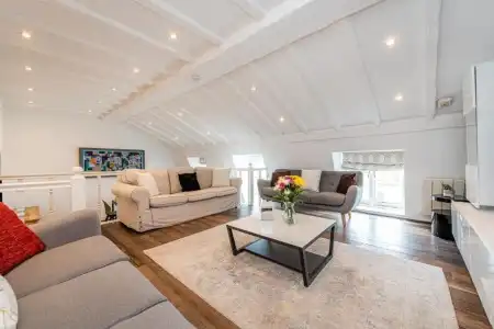 Queensgate Court - 41