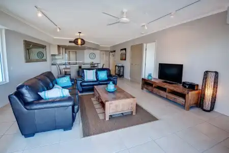 Rolling Surf Resort - 0