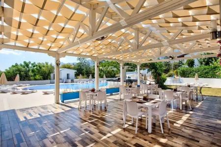 Queen Aphrodite - 13