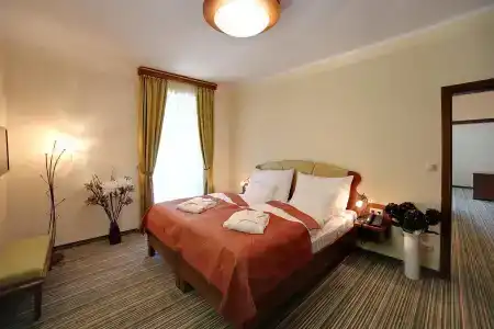 ParkForest - 4