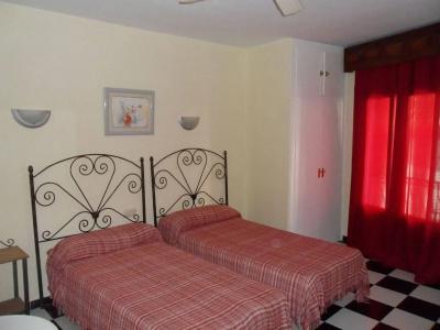 Micaela Charming Hostal - 6