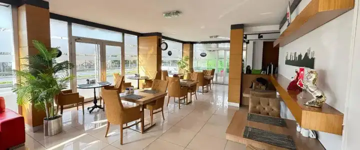 Lounge Boutique - 17