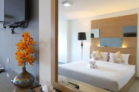 The Greenery Central Suites - 34